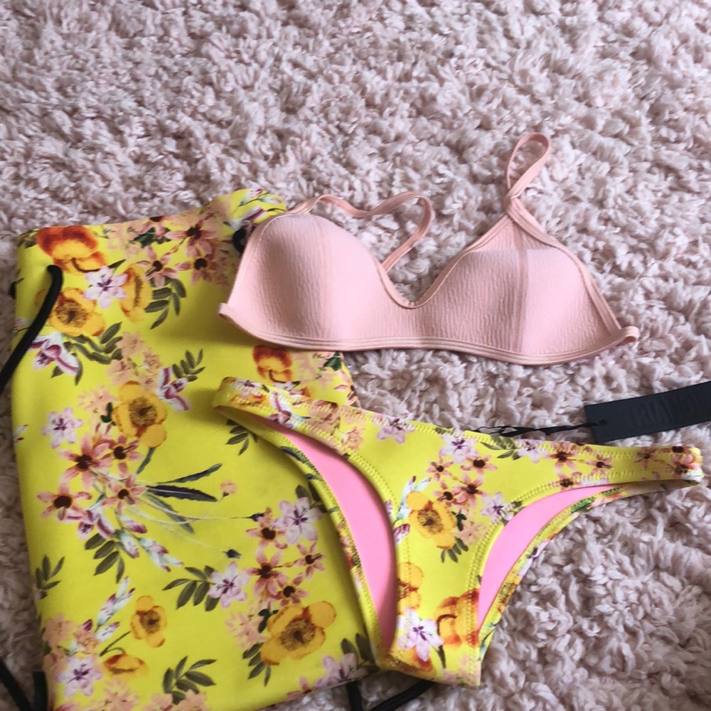 BRAND NEW TRIANGL BIKINI SET W TAGS! AND BACKPACK!
